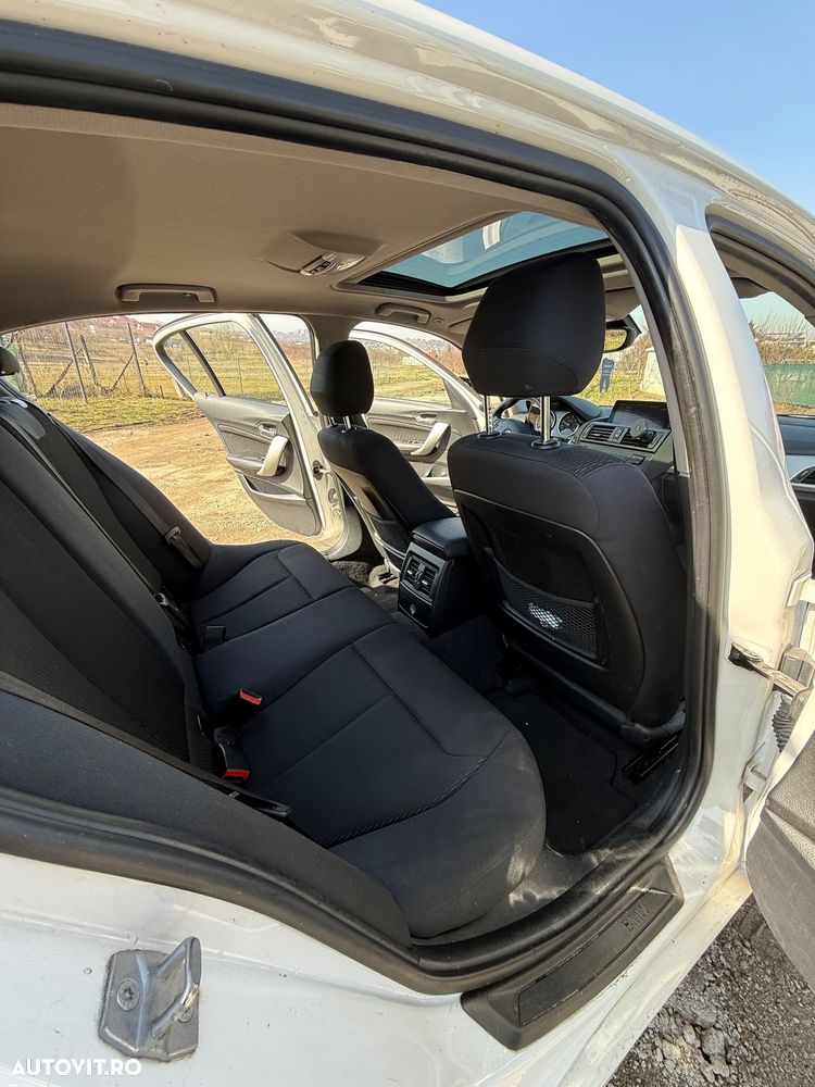 BMW Seria 1 120d - 19