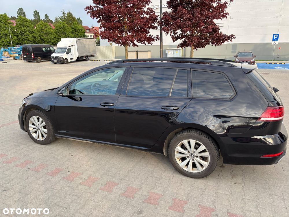 Volkswagen Golf 1.6 TDI BMT Comfortline - 9