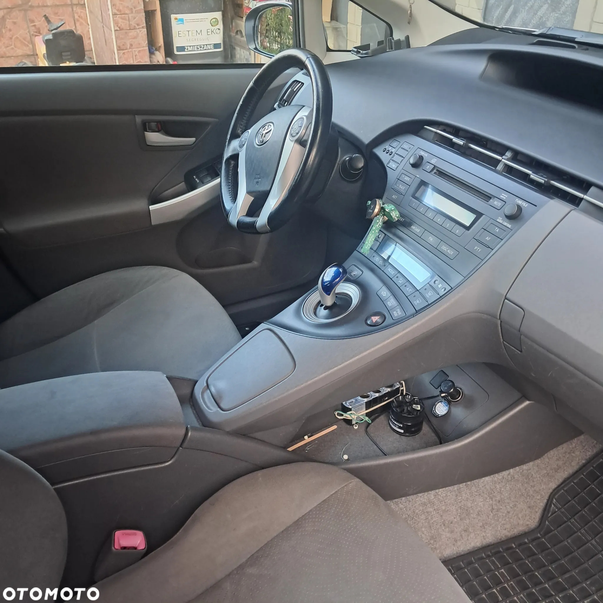 Toyota Prius - 12