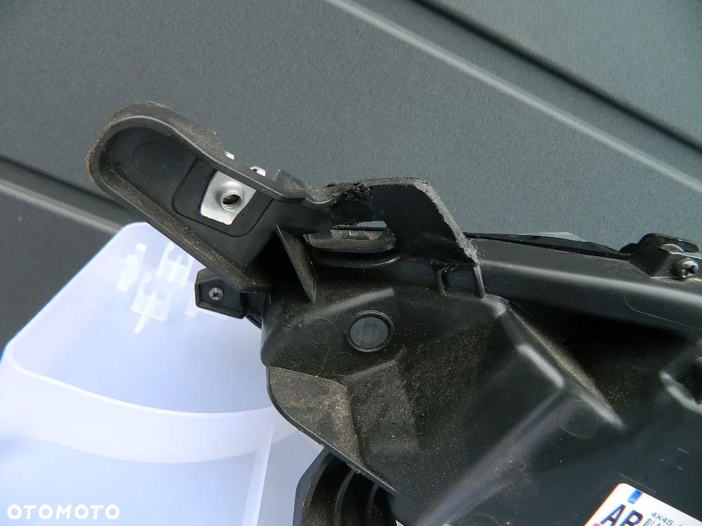 LAMPA PRAWY PRZÓD PRZEDNIA MITSUBISHI ECLIPSE CROSS LIFT EDM92206010 - 6