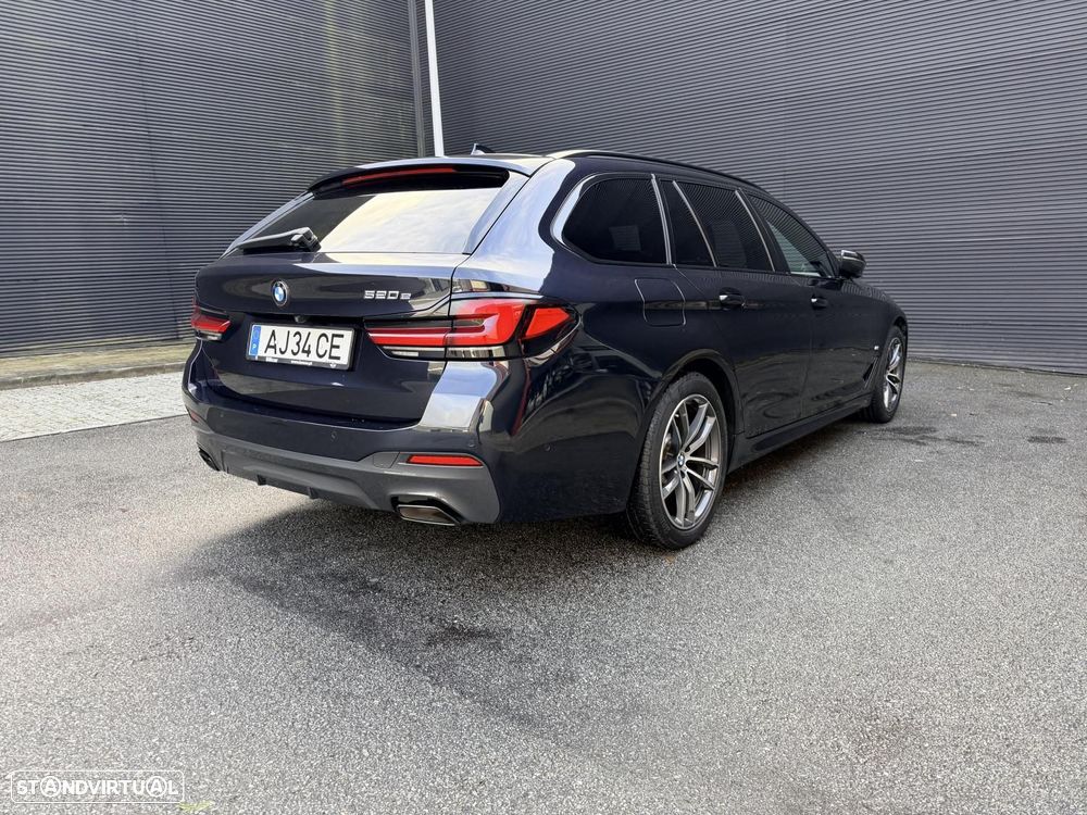 BMW 520 e Pack M - 34