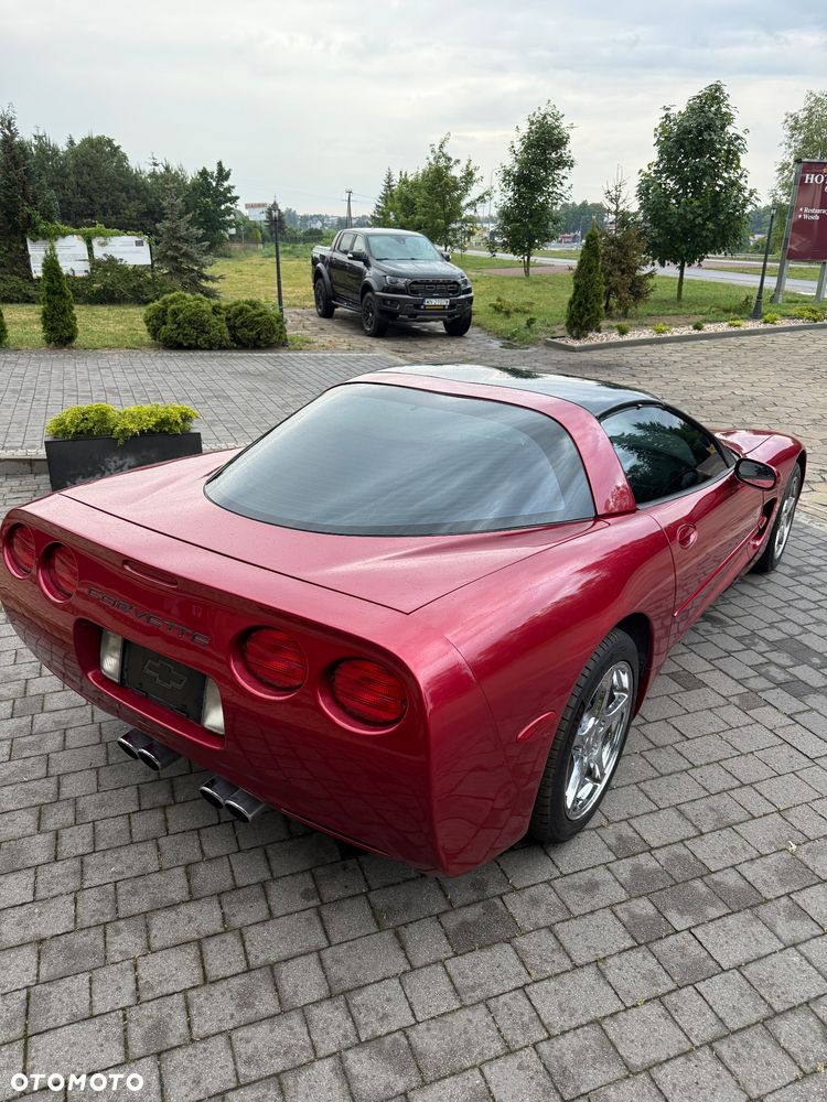 Chevrolet Corvette - 30