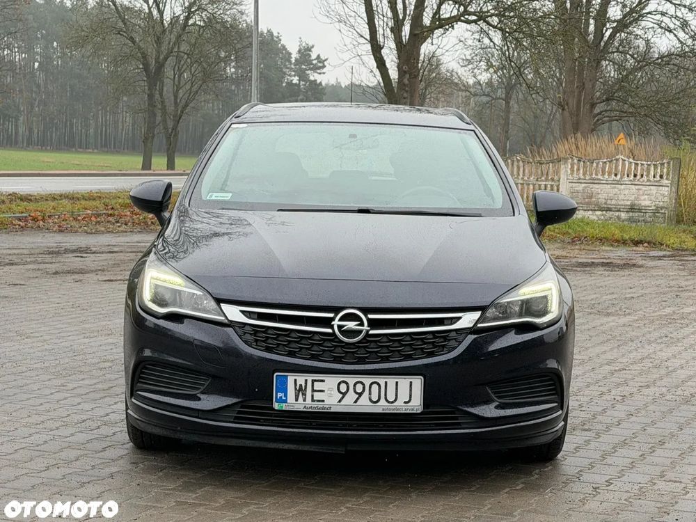 Opel Astra 1.6 CDTI Enjoy - 29