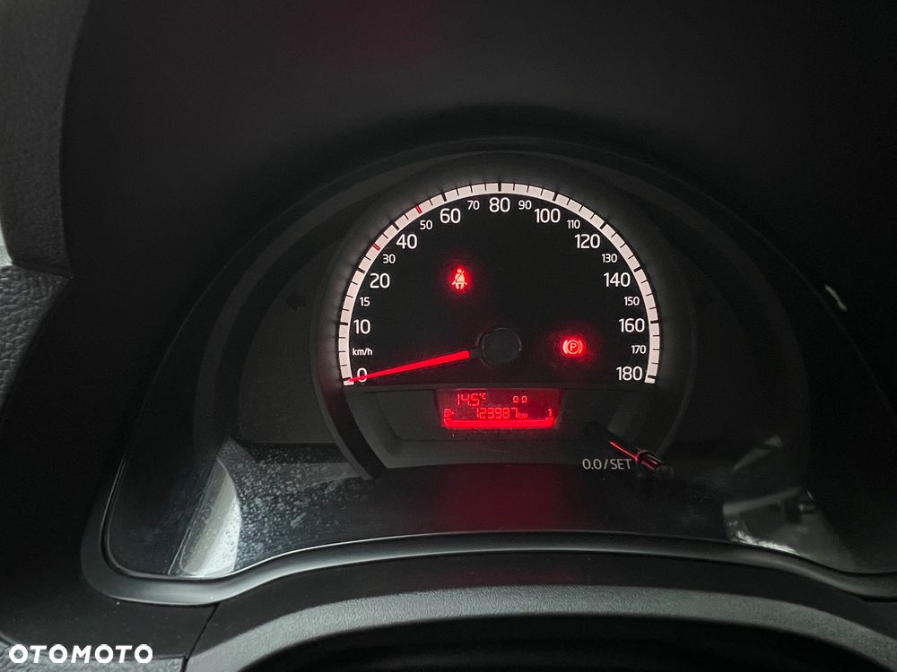 Volkswagen up! - 4