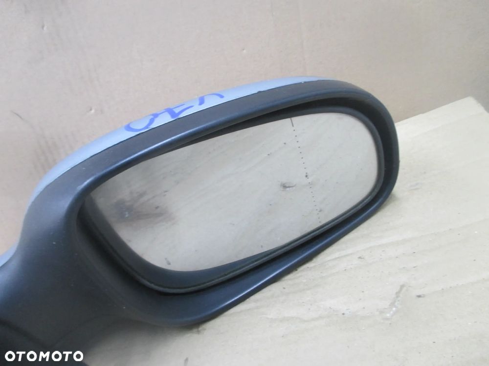 Lusterko prawe Volvo V70 7pin Europa - 2