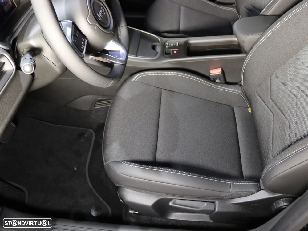 Jeep Avenger 1.2 e-Hybrid Altitude DCT - 11