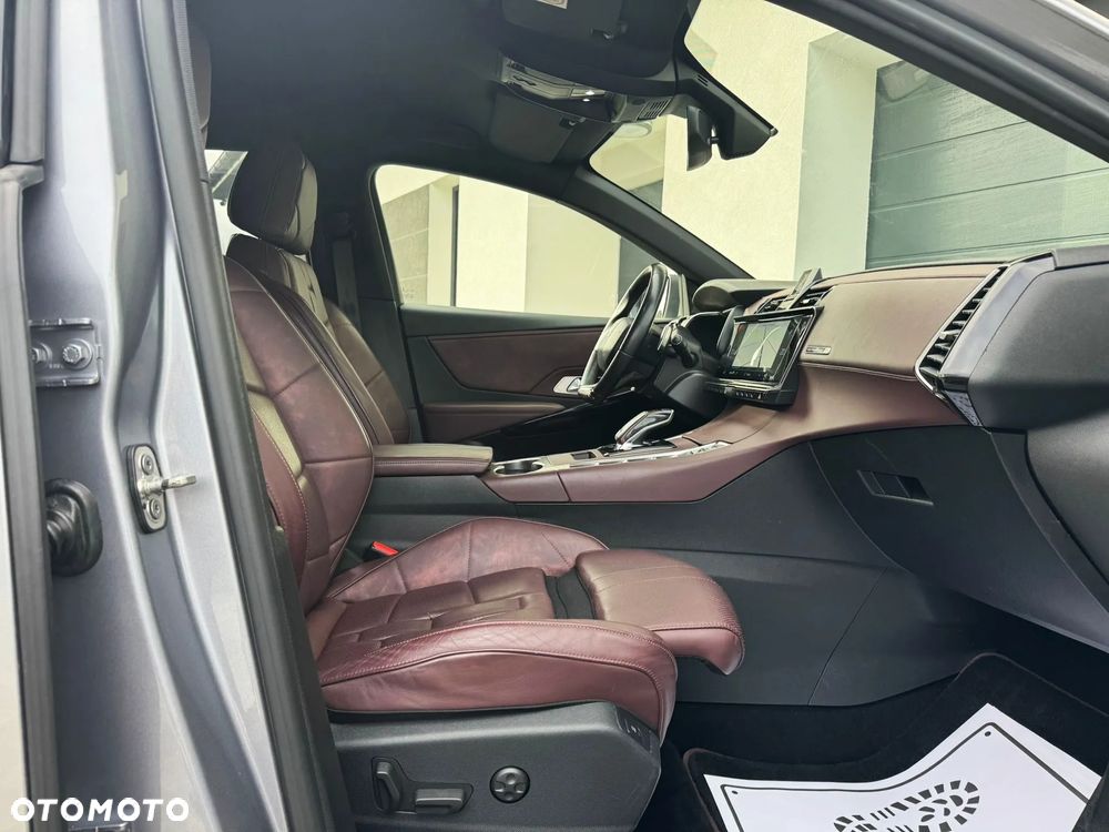 DS Automobiles DS 7 Crossback 2.0 BlueHDi Performance Line + - 24