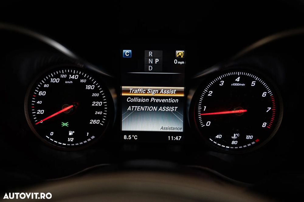 Mercedes-Benz GLC 250 4Matic 9G-TRONIC AMG Line - 26