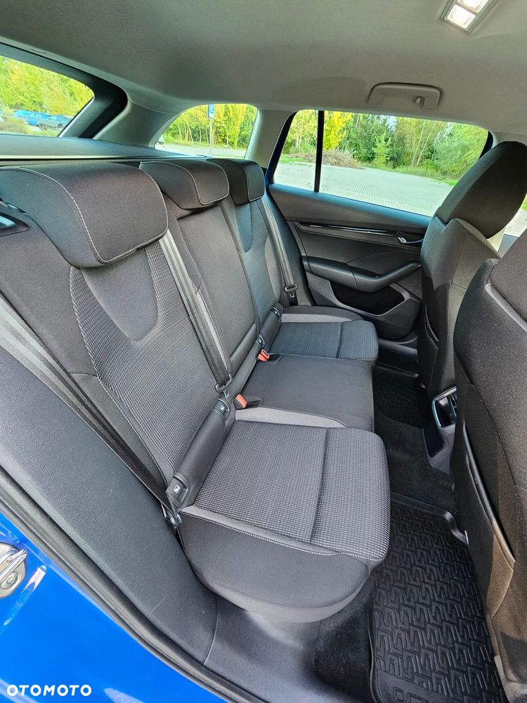 Skoda Octavia 2.0 TDI Ambition DSG - 34
