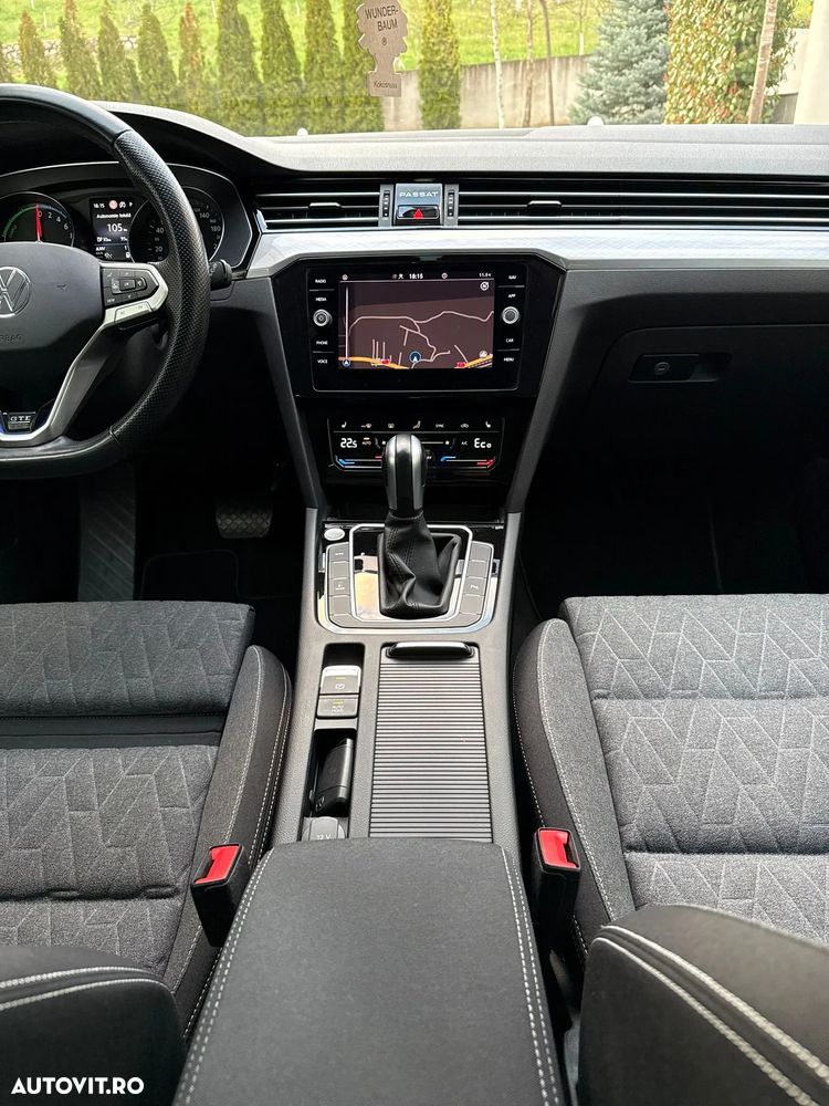 Volkswagen Passat - 10