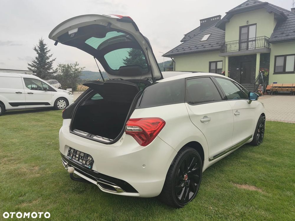 DS Automobiles DS 5 - 5