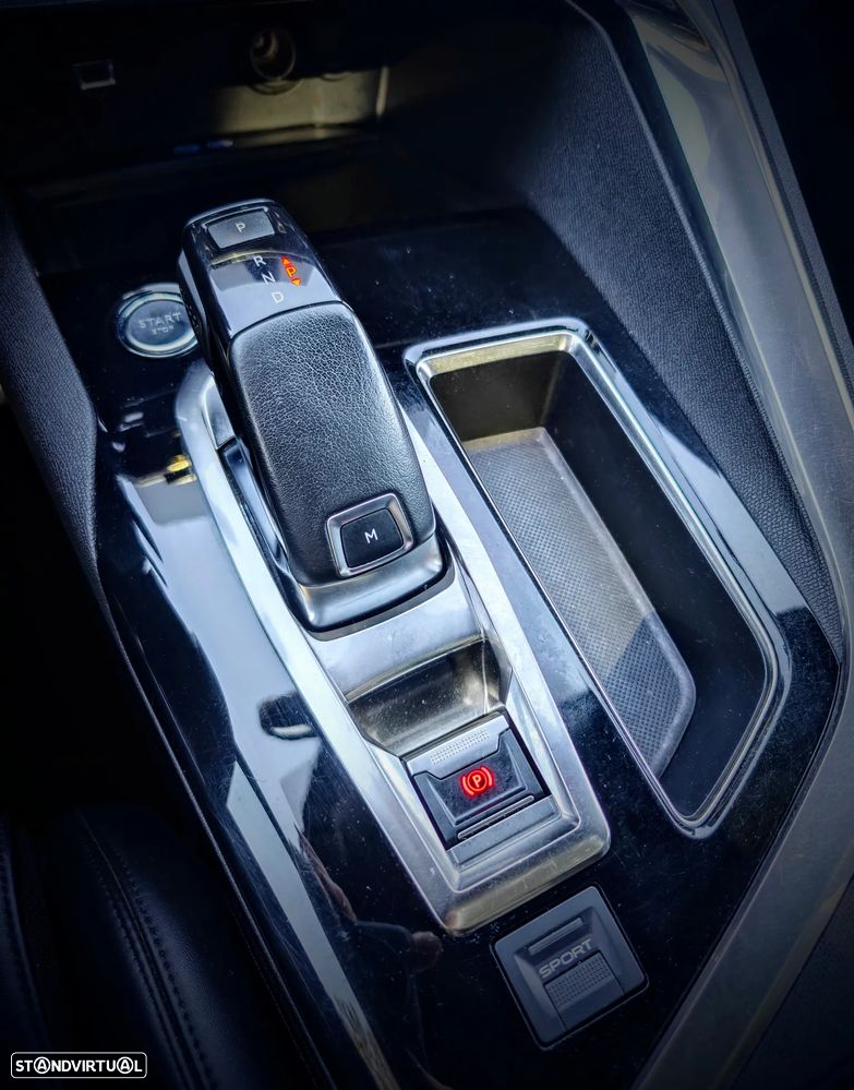 Peugeot 3008 1.6 BlueHDi GT Line Grip Control EAT6 - 13