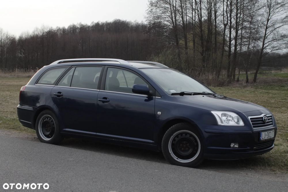 Toyota Avensis 2.0 D-4D Sol - 2