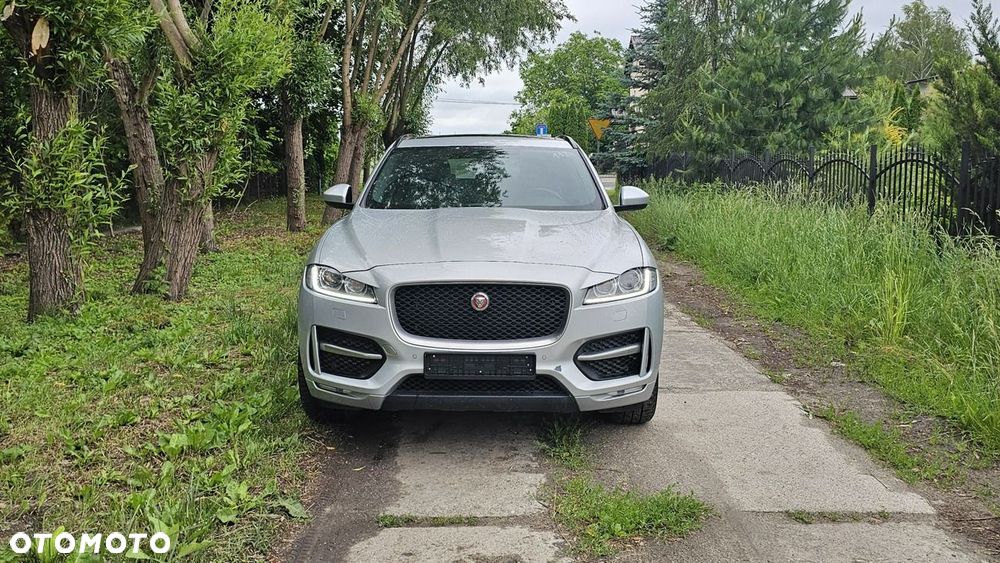Jaguar F-Pace - 33