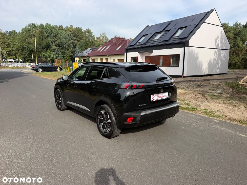 Peugeot 2008 1.2 PureTech Allure S&S - 10