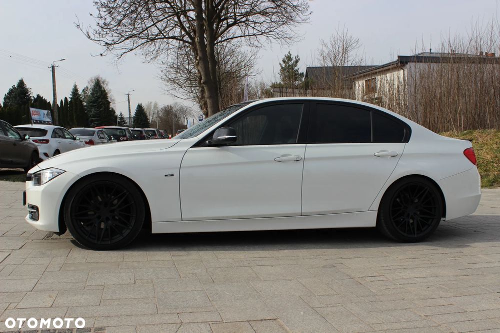 BMW Seria 3 320i xDrive Sport-Aut - 6