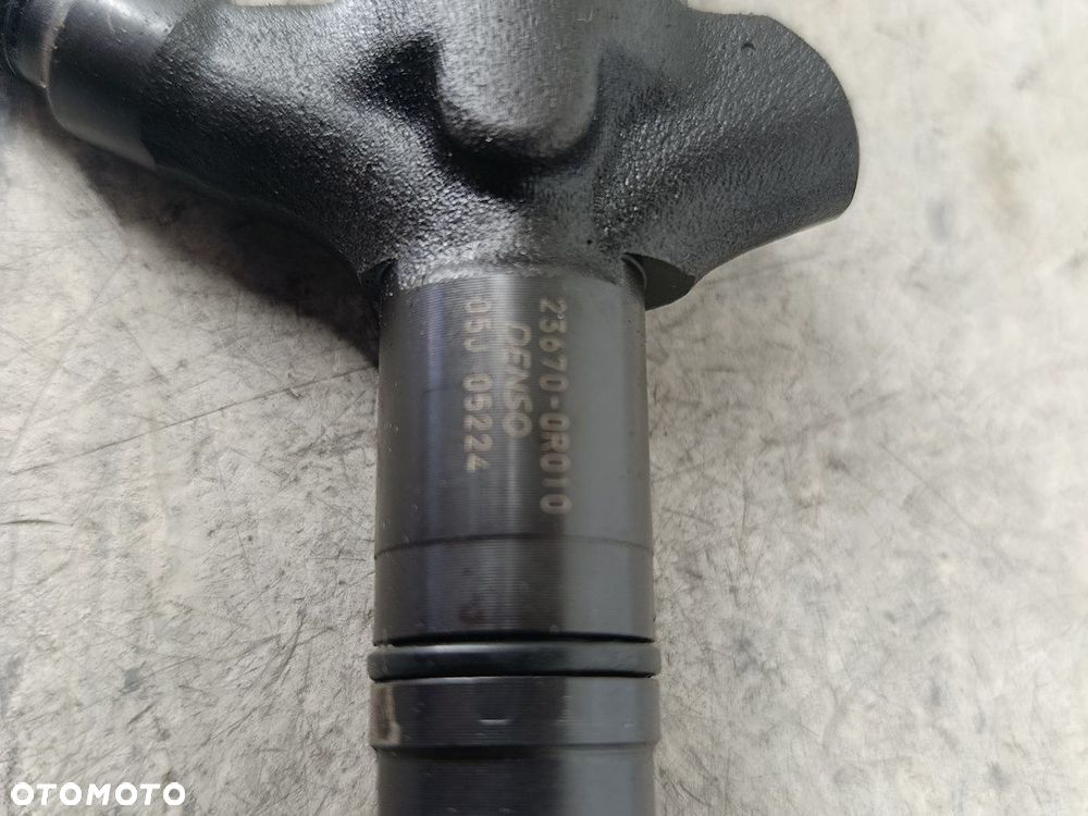 WTRYSKIWACZ TOYOTA AVENSIS II T25 23670-0R010  05J  05224 DENSO 2.0 D-4D - 5