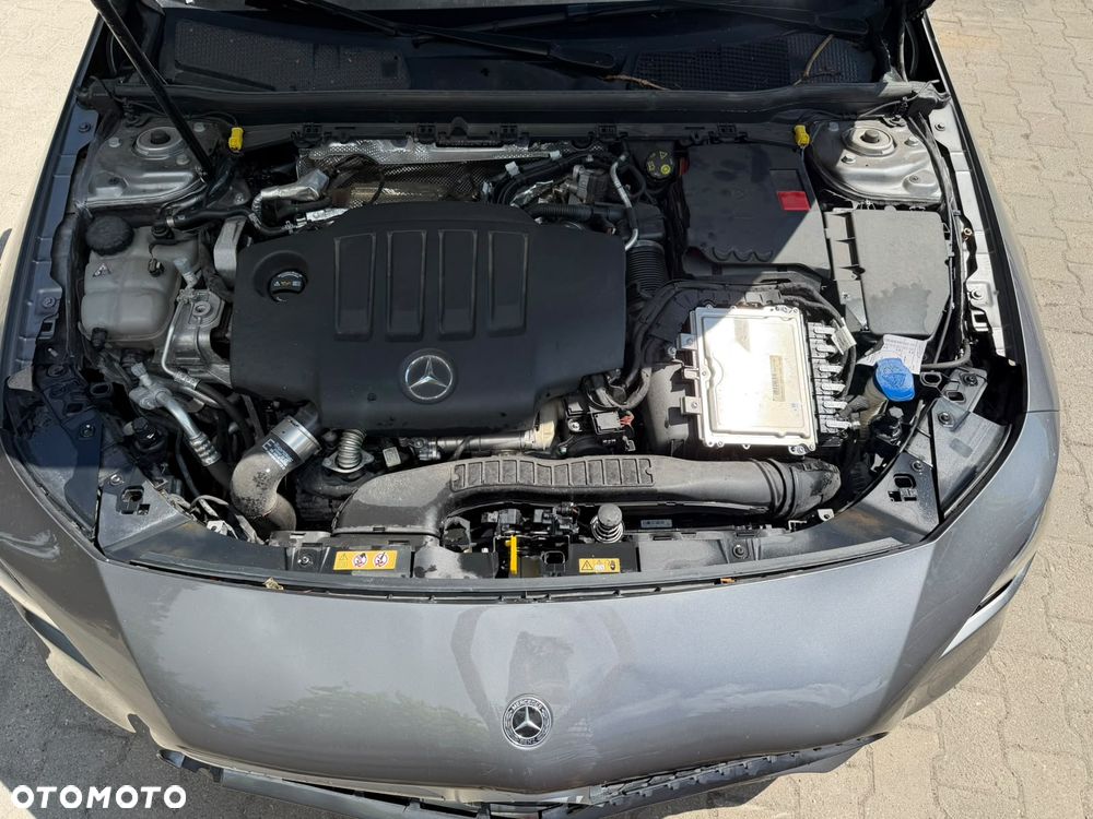 Mercedes-Benz CLA - 13