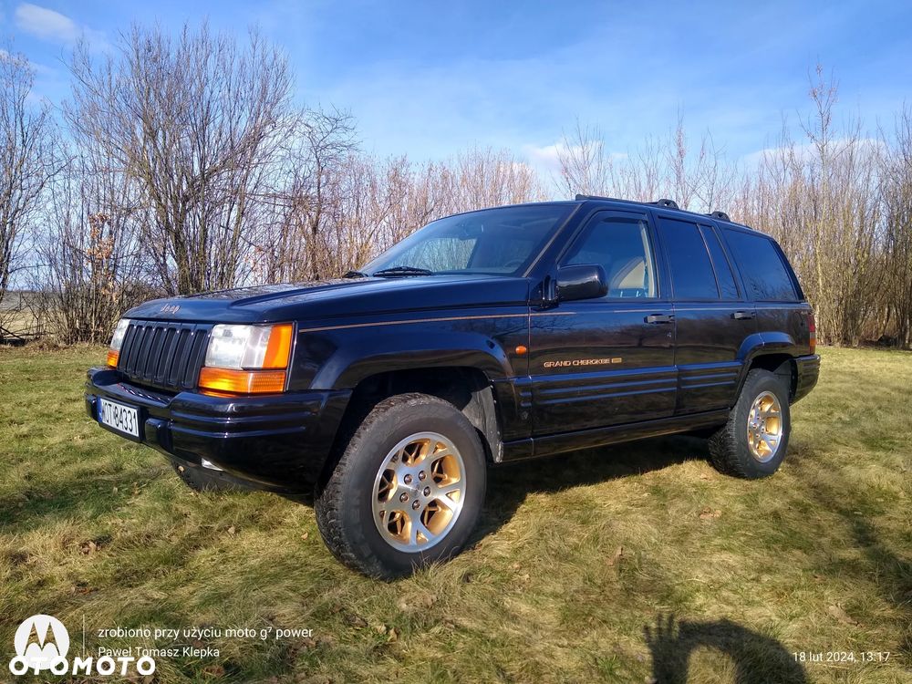 Jeep Grand Cherokee - 1