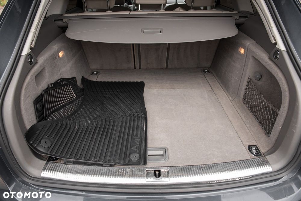 Audi A4 Avant 3.2 FSI quattro tiptronic Attraction - 28