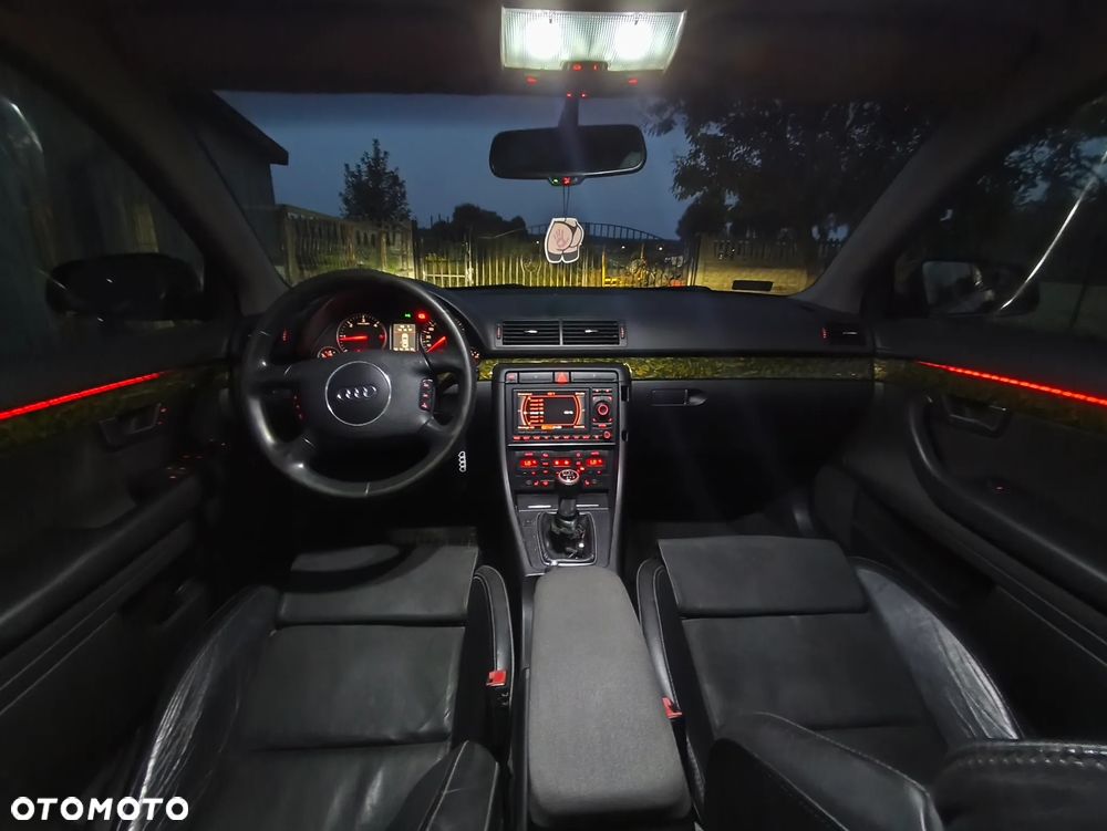 Audi A4 Avant 1.9 TDI Quattro - 12