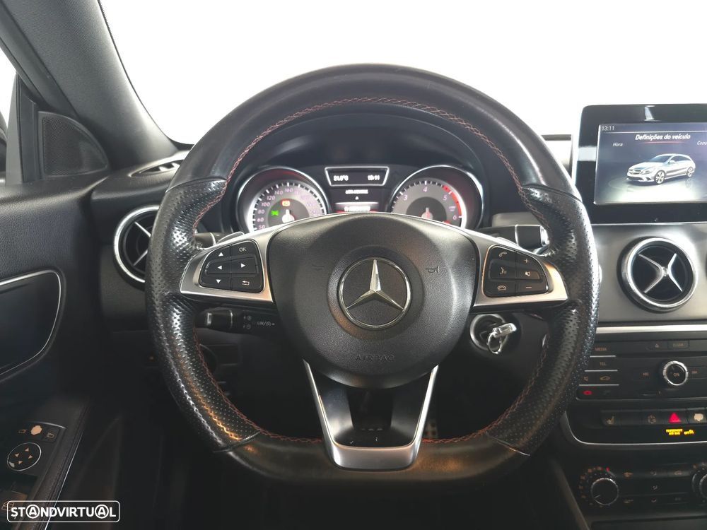 Mercedes-Benz CLA 220 d Shooting Brake AMG Line Aut. — fotografia 11