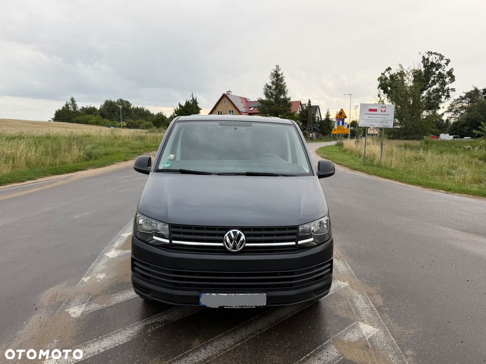 Volkswagen Transporter - 2