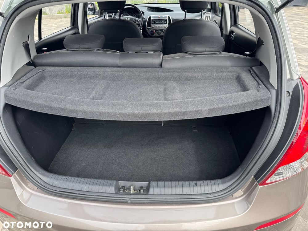 Hyundai i20 - 21