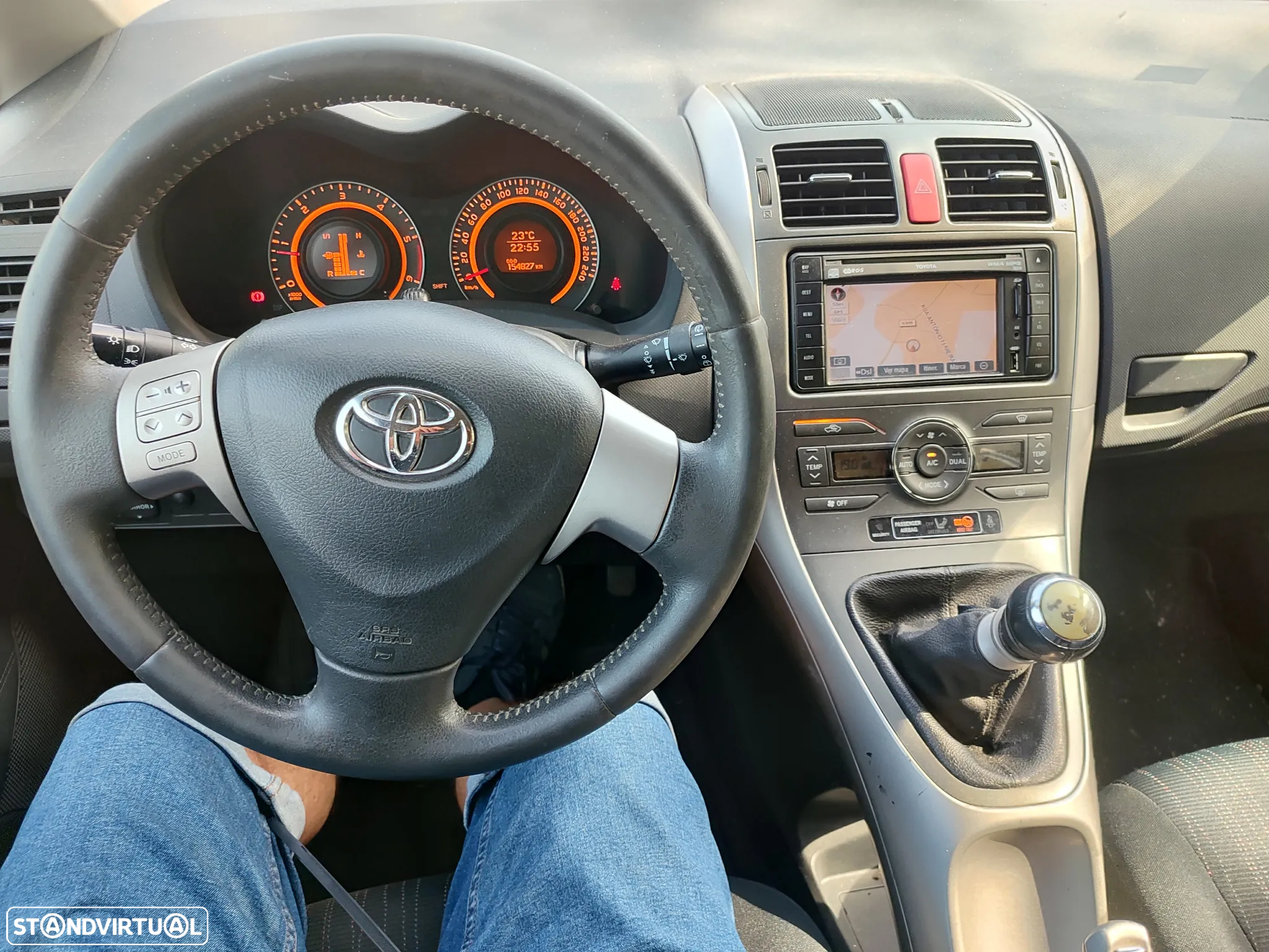 Toyota Auris 1.4 D-4D Gold Edition - 8