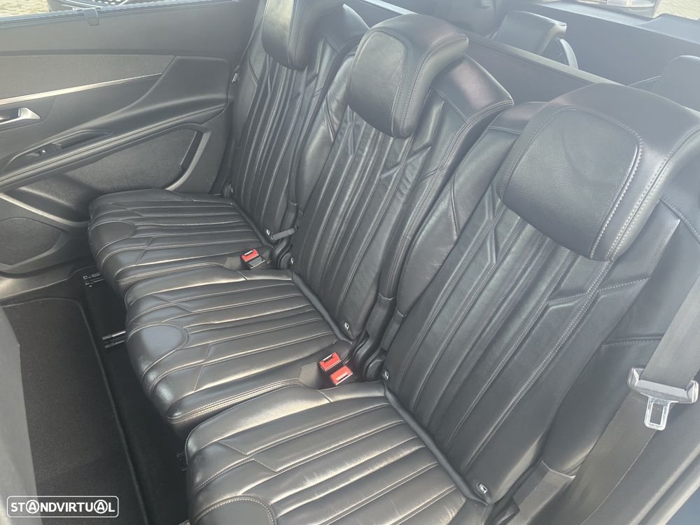 Peugeot 5008 1.5 BlueHDi Allure EAT8 - 40