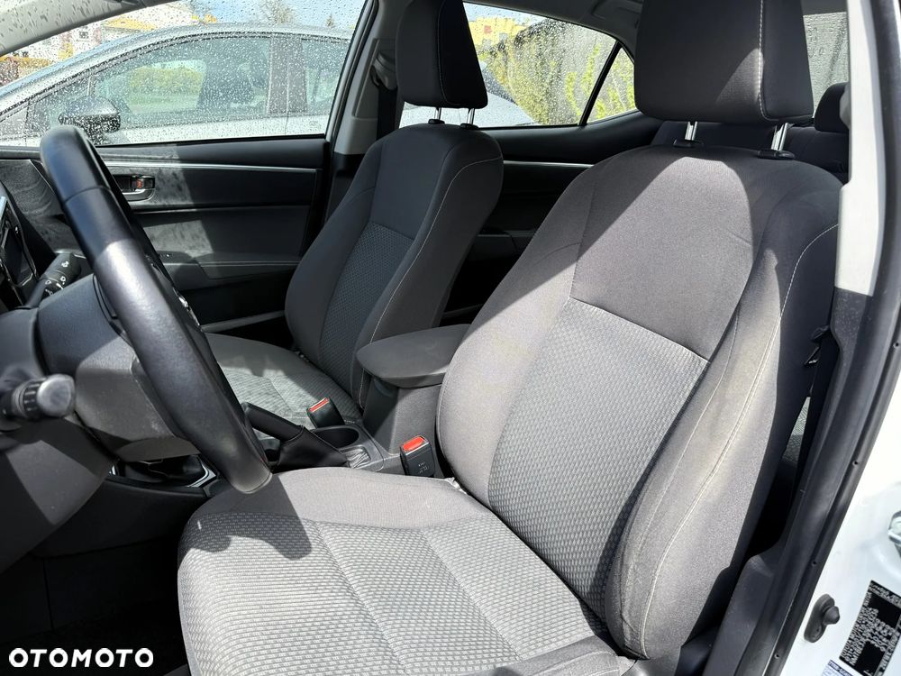 Toyota Corolla 1.6 Comfort - 8
