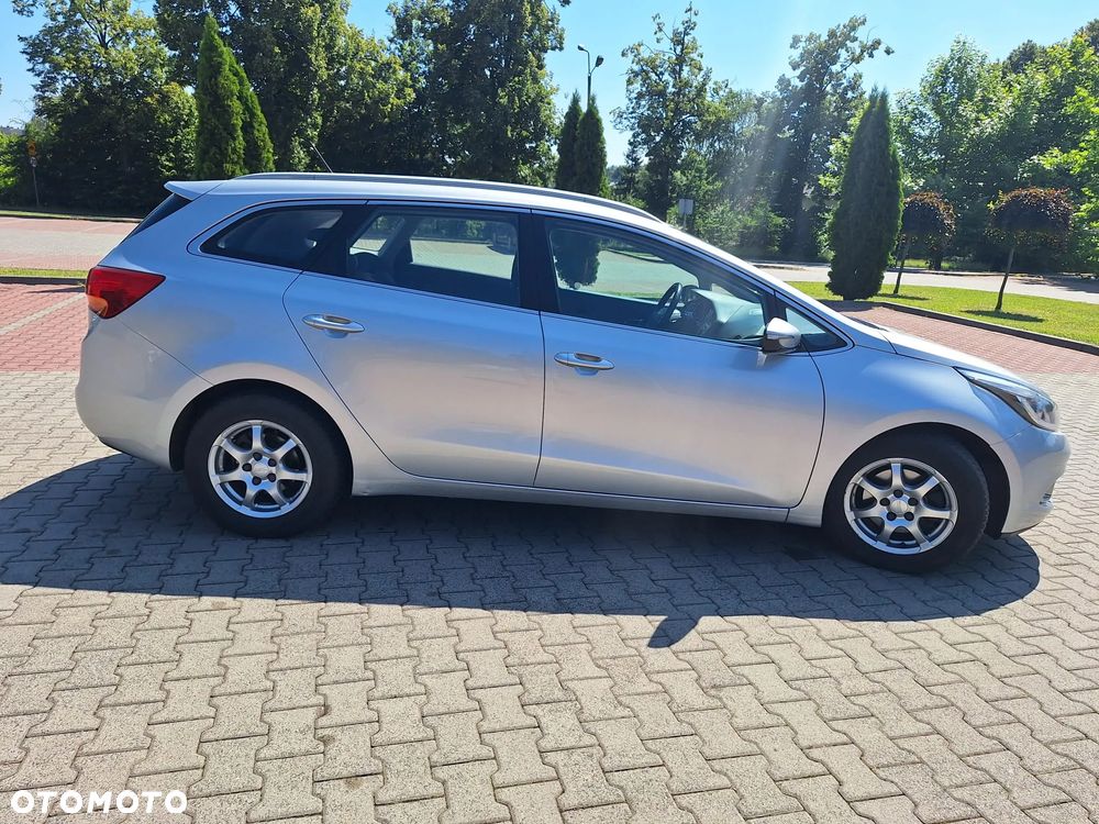 Kia Ceed 1.6 GDI L DCT - 4