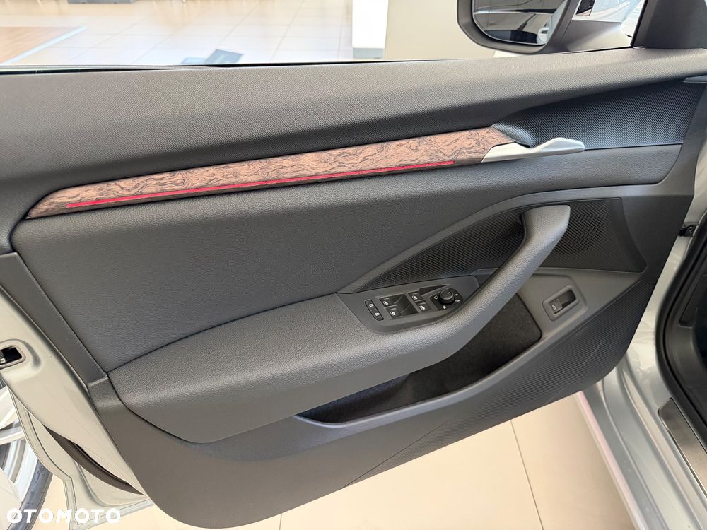 Skoda Superb 2.0 TDI SCR 4x4 L&K DSG - 13
