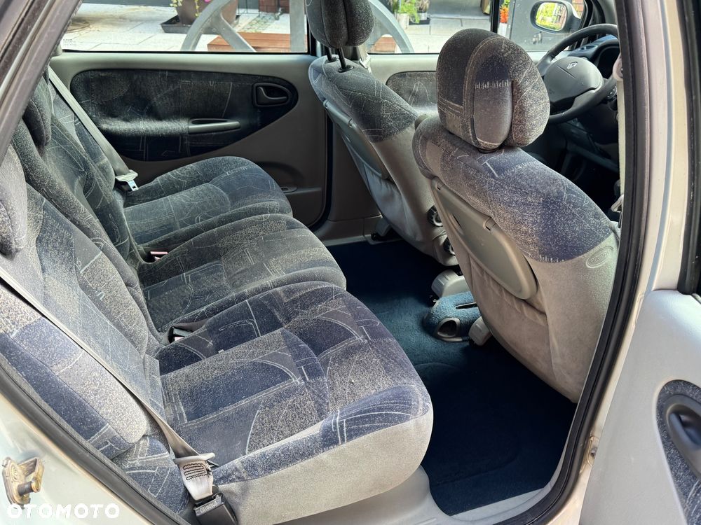 Renault Scenic 1.6 16V Privilege - 10
