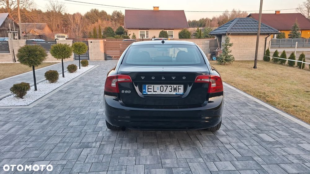 Volvo S60 DRIVe - 17