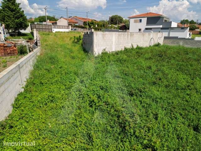 Terreno situado na zona de Canelas - Grande imagem: 4/25