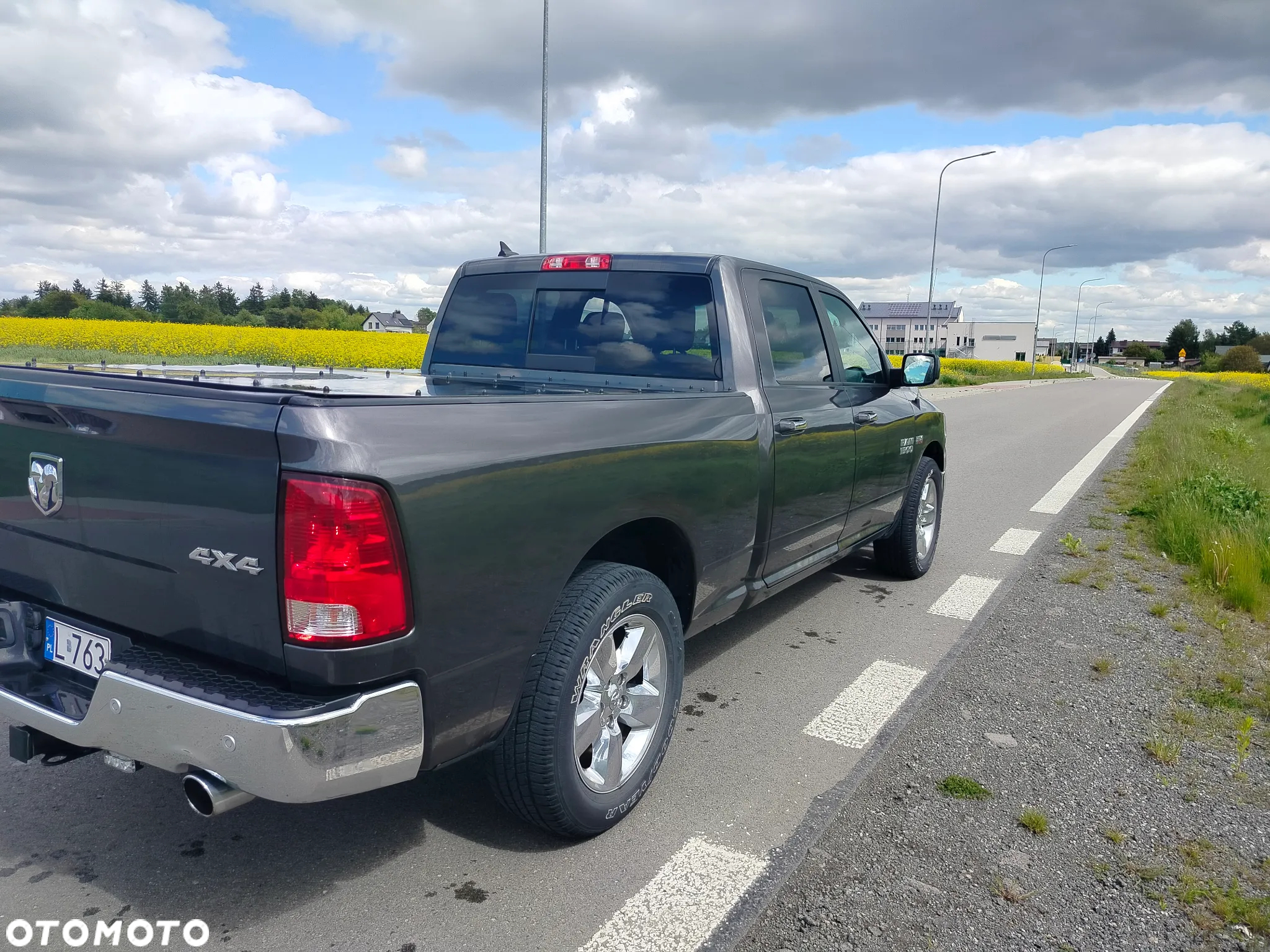 Dodge RAM 1500 5.7 4x4 - 6