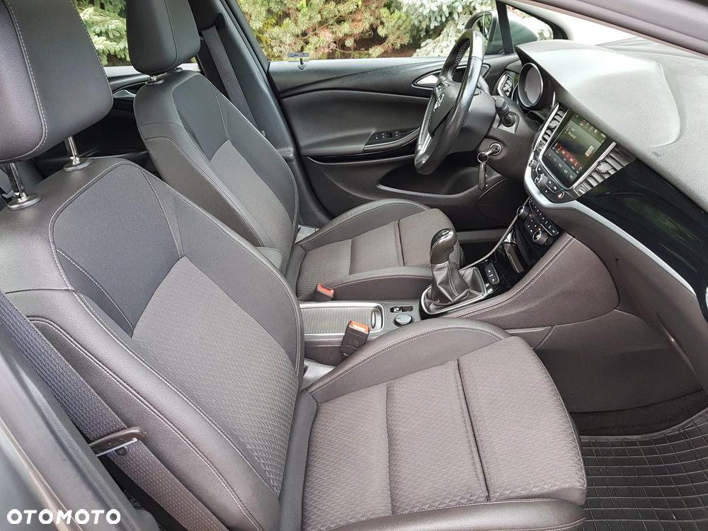 Opel Astra 1.4 Turbo Edition - 29