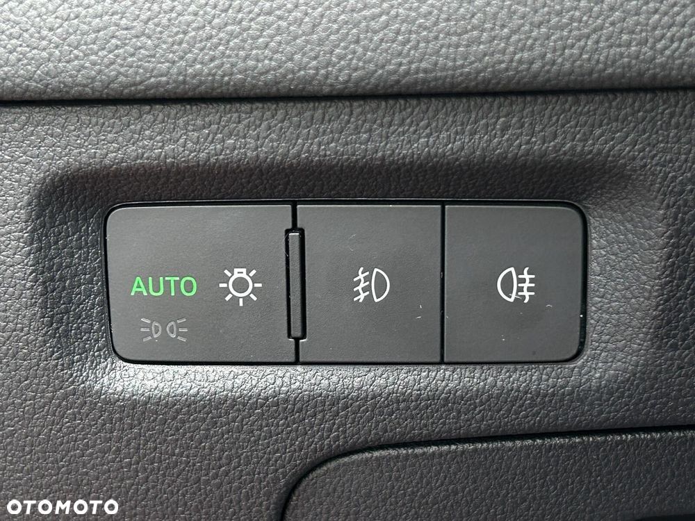 Skoda Octavia 1.5 TSI ACT Ambition - 21