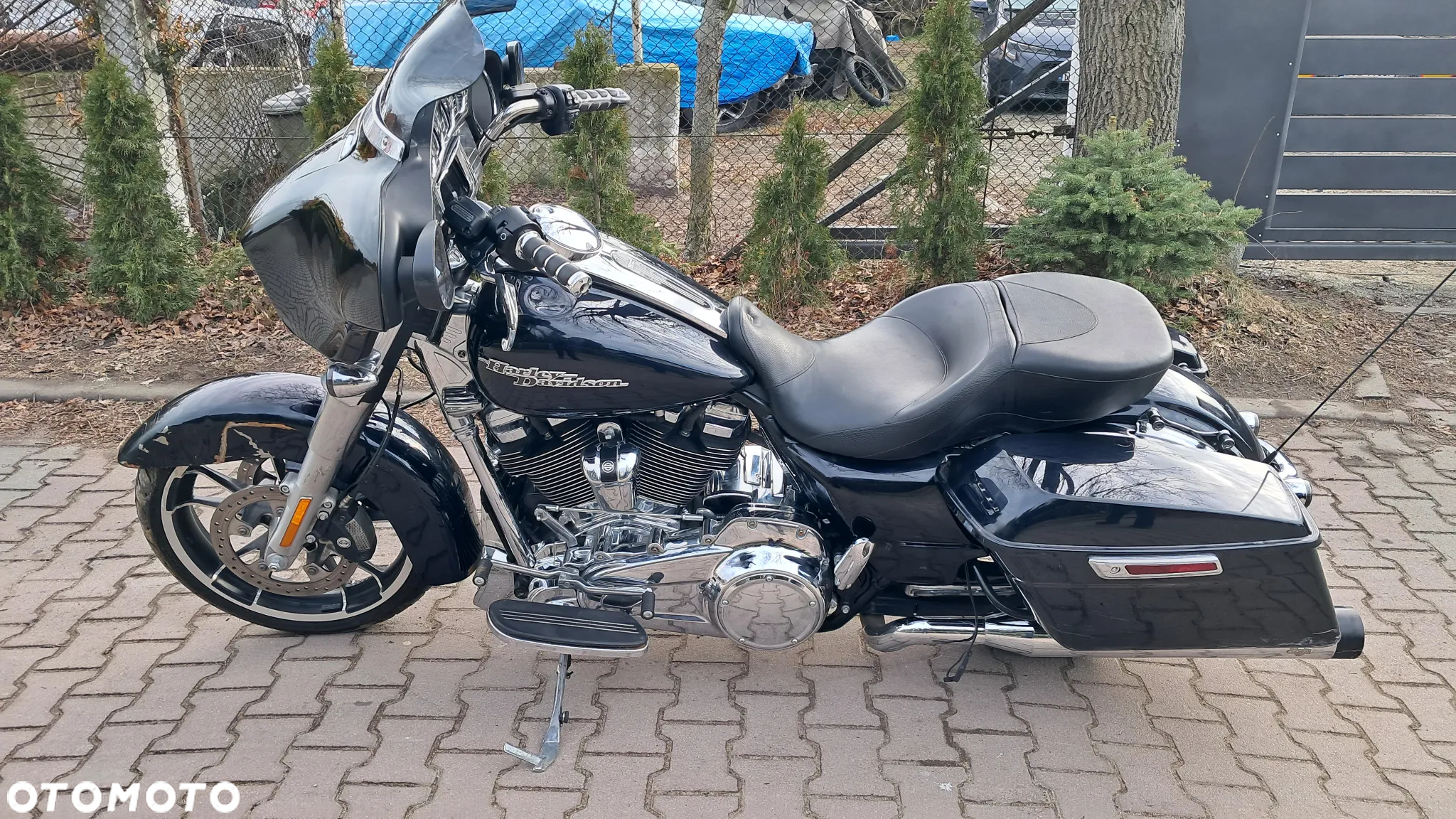 Harley-Davidson Touring Street Glide - 2