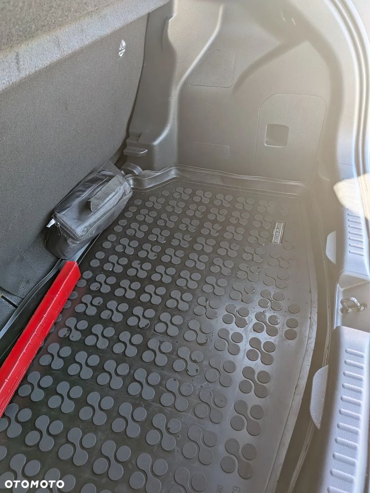 Toyota Yaris Hybrid 1.5 Comfort - 17