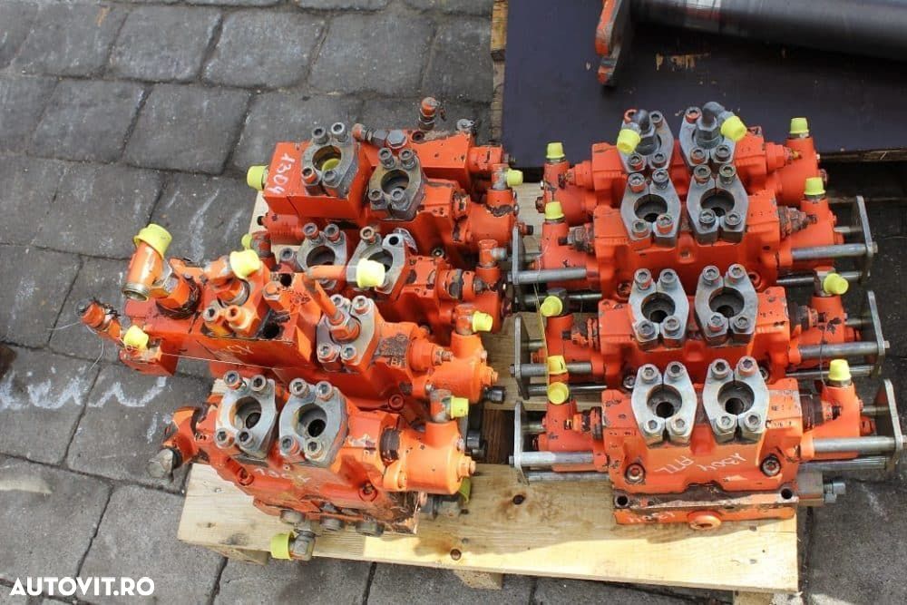 Distribuitor hidraulic excavator hitachi zaxis 370 - 1