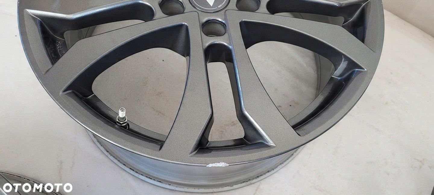 FELGI BROCK MITSUBISHI OUTLANDER ASX LANCER 7,5x18 18 ET39 5x114,3 - 4