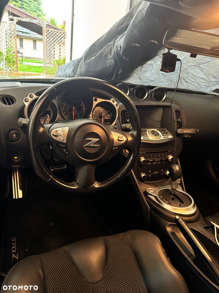 Nissan 370 Z 3.7 V6 Platinum - 11
