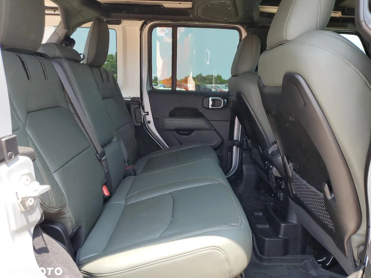 Jeep Wrangler - 6