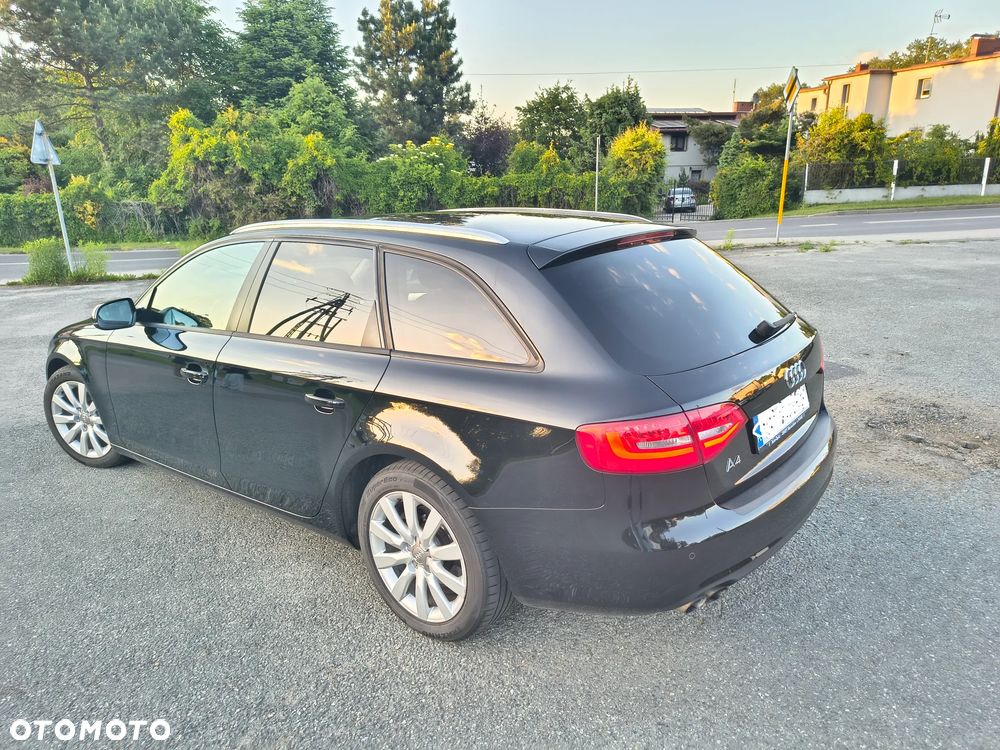 Audi A4 Avant - 13