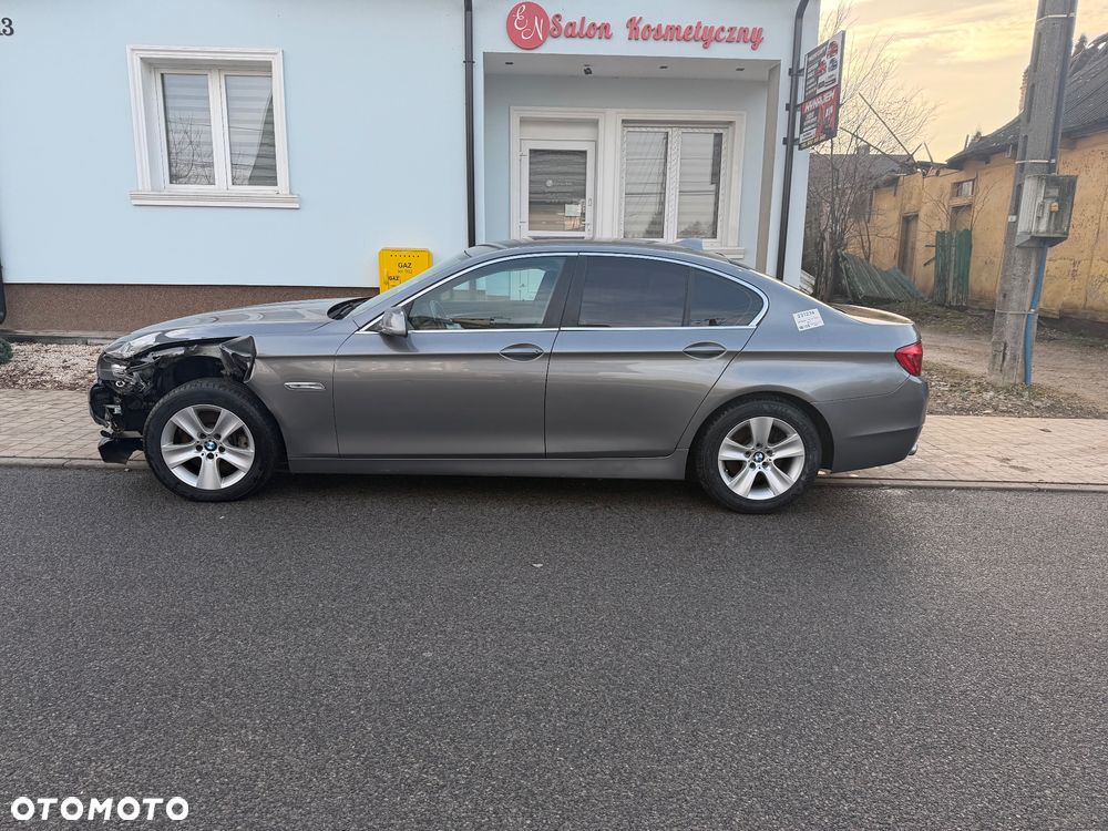 BMW Seria 5 525d - 4
