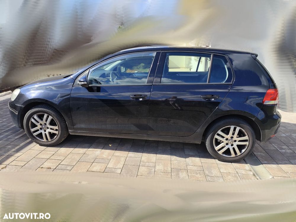 Volkswagen Golf - 2