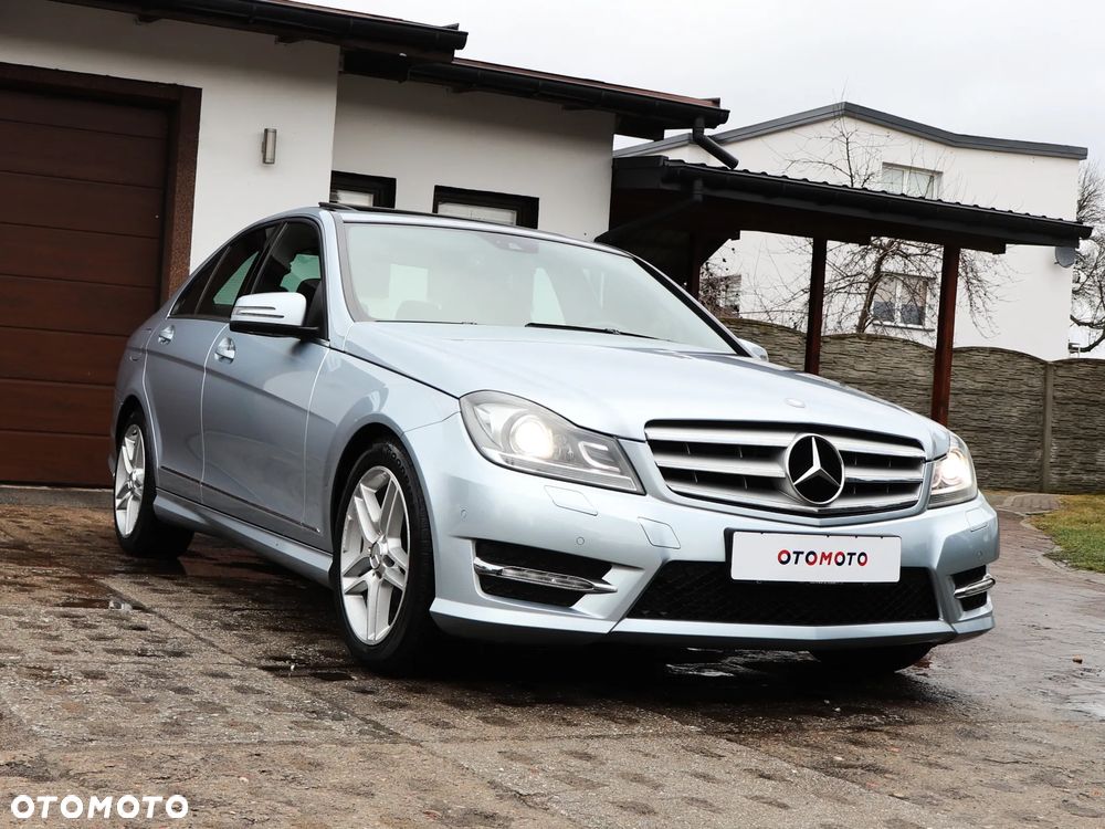 Mercedes-Benz Klasa C 200 Avantgarde Edition - 3