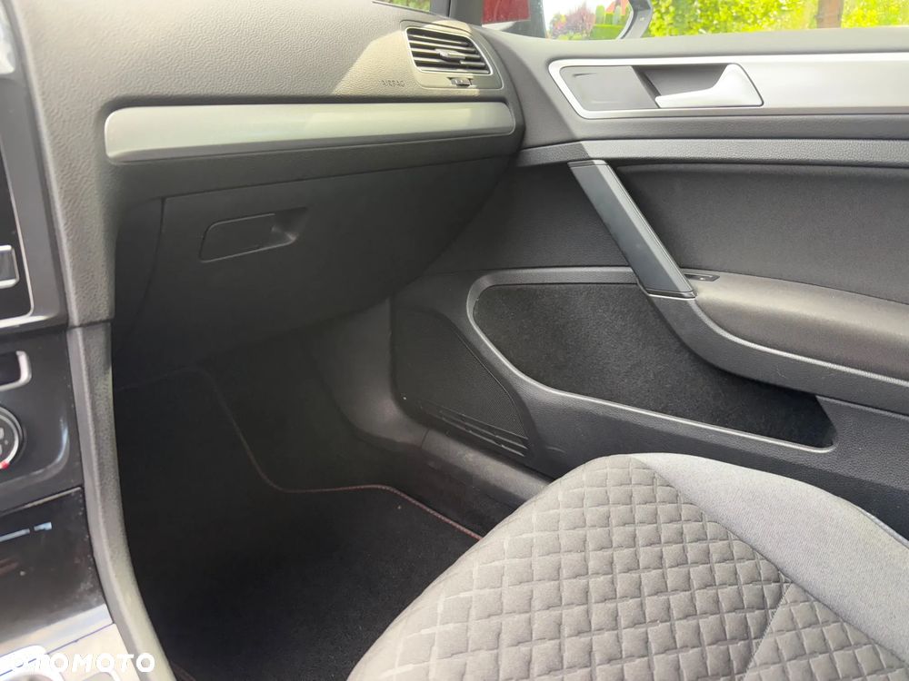 Volkswagen Golf 1.0 TSI City - 21